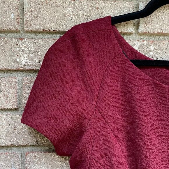 The Kooples burgundy dress - subtle floral brocade - excellent - Picture 3 of 7